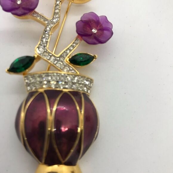 Flower Bouquet Vase Enamel Brooch Gold Tone 90s Vintage - Picture 9 of 11